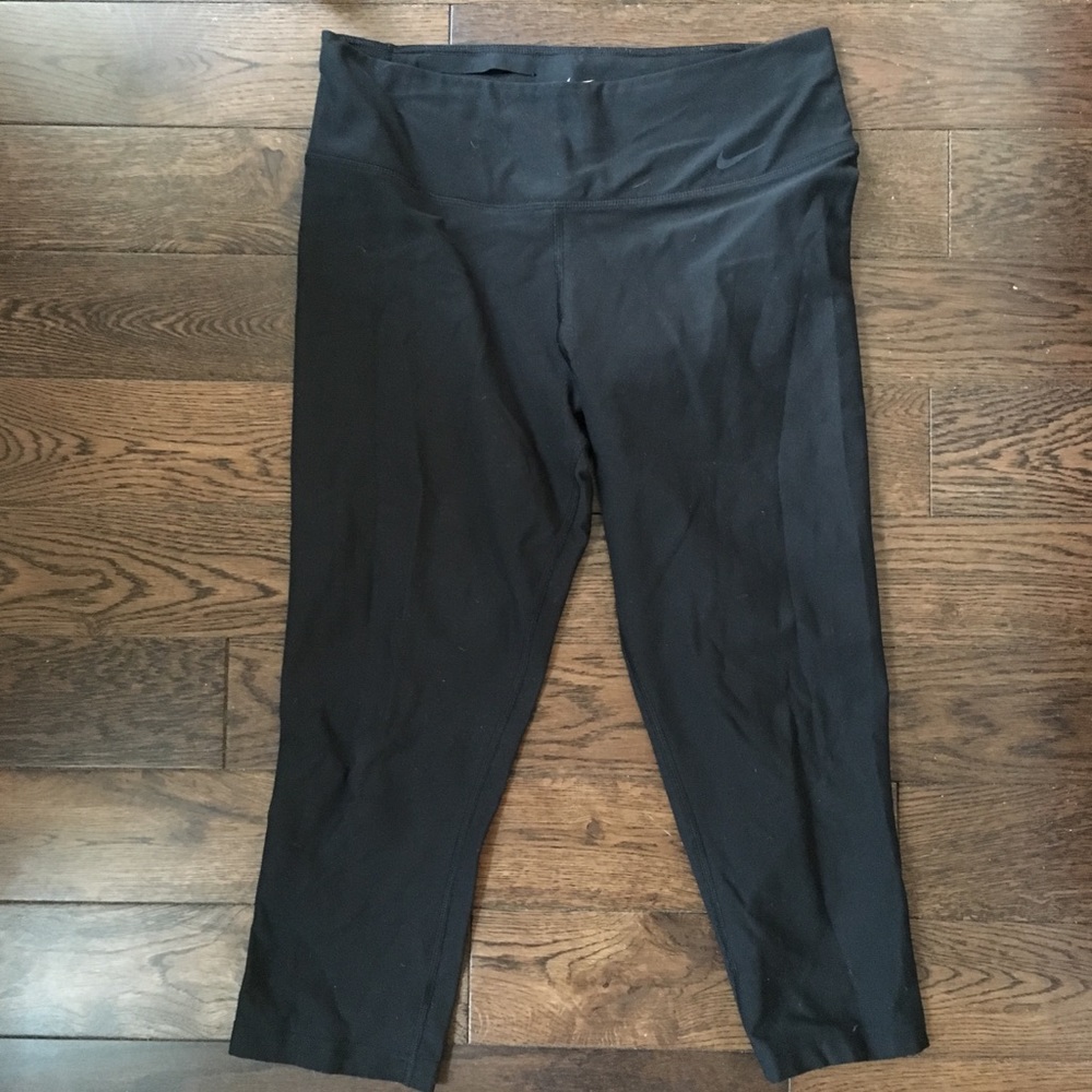 Nike Dri fit Workout Crops Cropped Leggings M